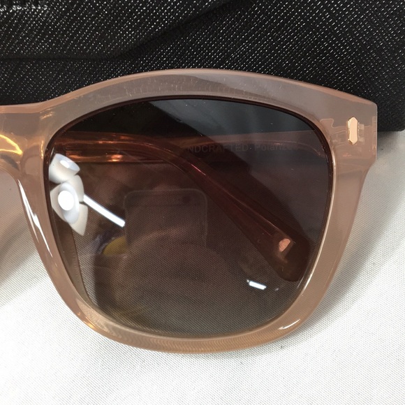 Privé Revaux Womens Rose Gold Pink Sunglasses With Case Like-New - Picture 4 of 16